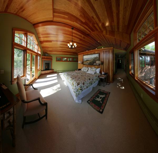 High Meadow Lodge - Master Bedroom 1